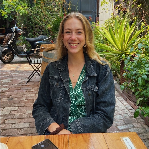 Meet your Posher, Maddie - Picture 2 of 6